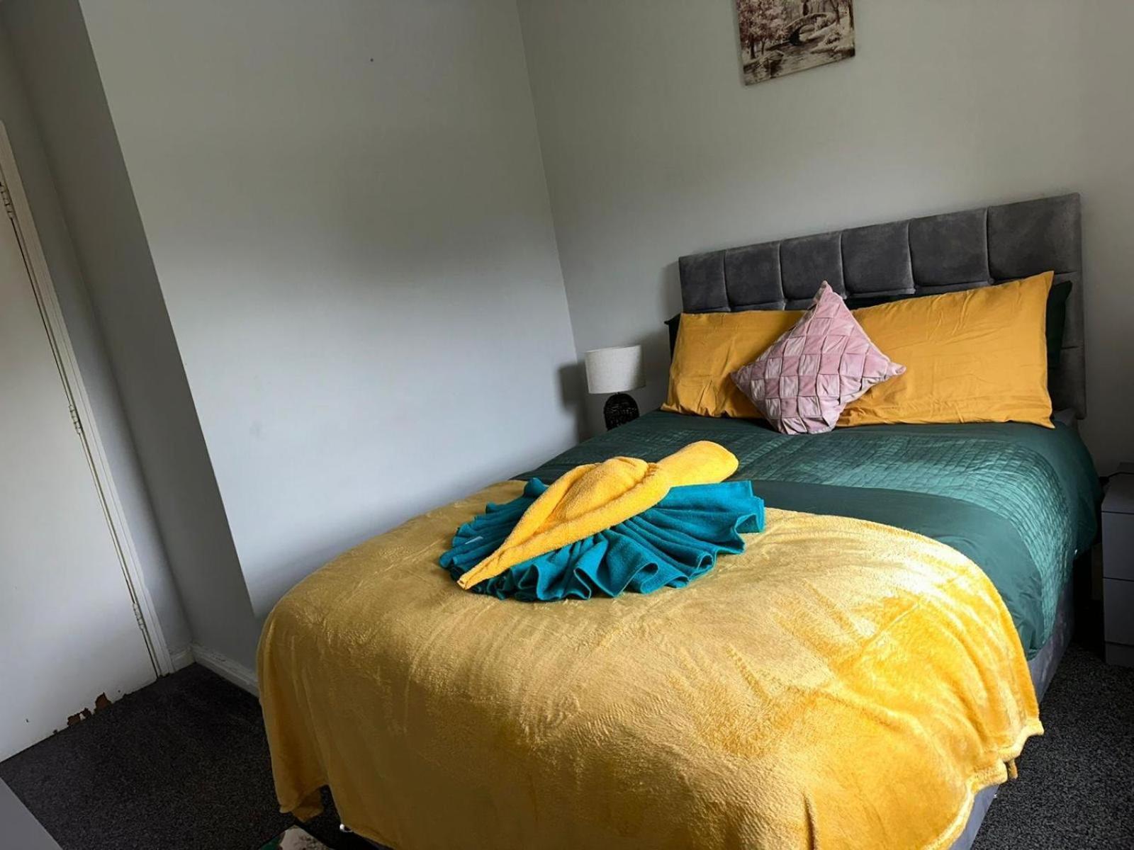 Cosy Private Two Bedroom Apartament In Kensinghton Can Fit Up To 8 Guests ロンドン エクステリア 写真